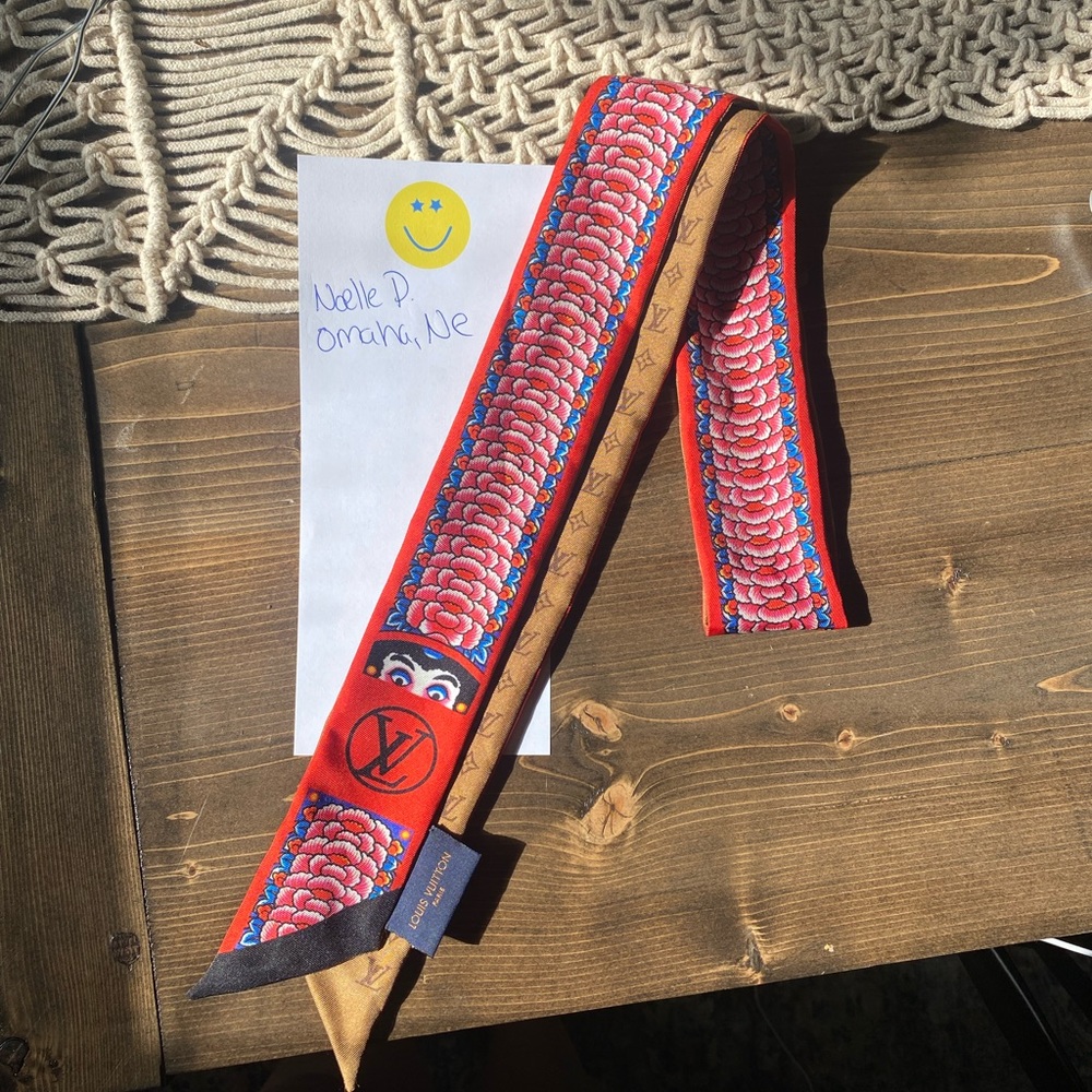 Rare and discontinued Louis Vuitton Spring 2018 Kabuki Stickers Bandeau